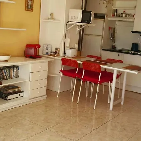 Sunny self-catering apartment Costa Teguise, Lanzarote, Spain Esterno foto