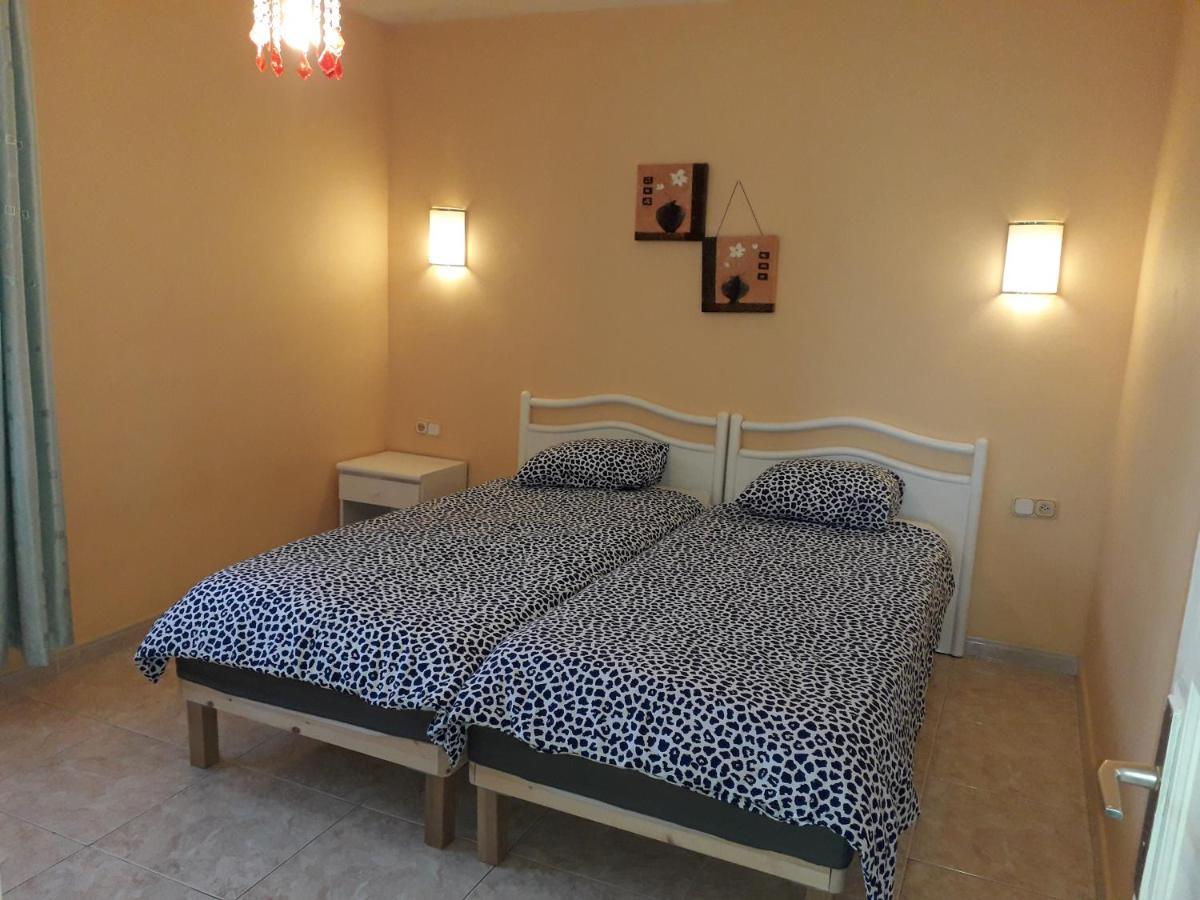 Apartment Sunny Self-catering Costa Teguise, Lanzarote, Spain *